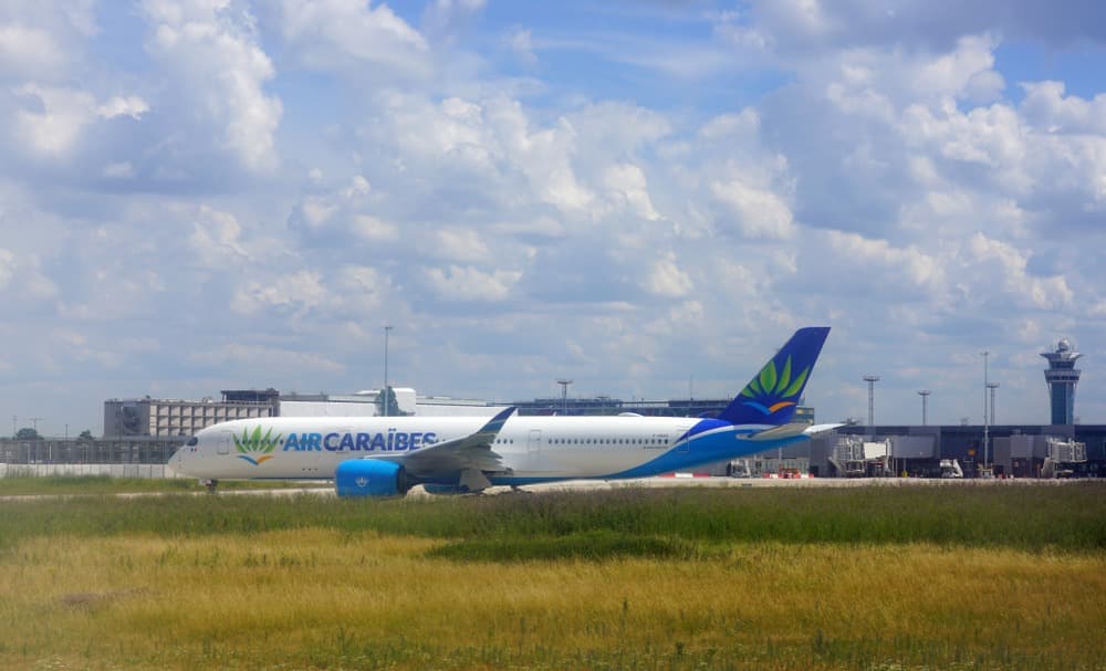 Flights to Guadeloupe: duration, airlines, stopovers, average prices